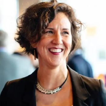 Elaine Chukan Brown
